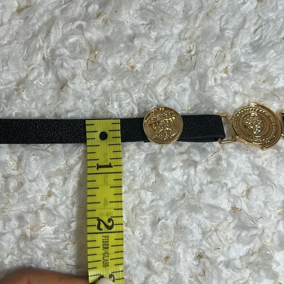 House of Harlow 1960 Black and Gold Medallion Belt - Picture 5 of 6